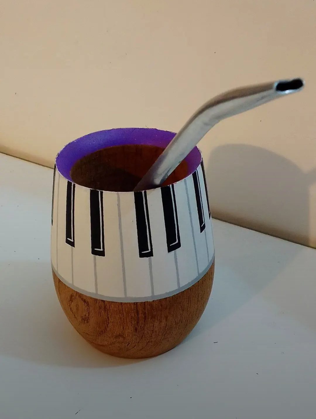 Mate pintado a mano con diseño Piano
